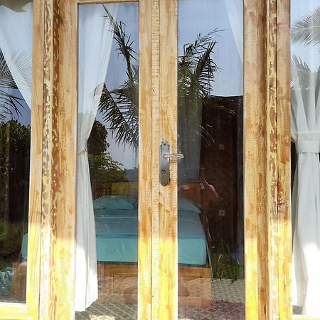 The Nyamo Surf & Stay Pulukan Rom bilde