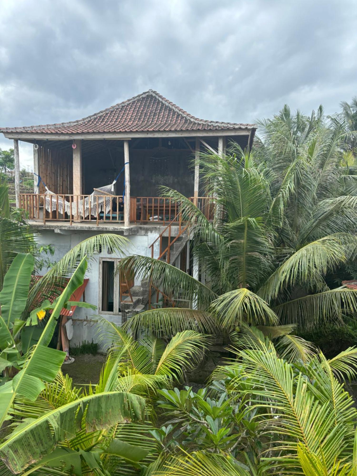 The Nyamo Surf & Stay Pulukan Eksteriør bilde