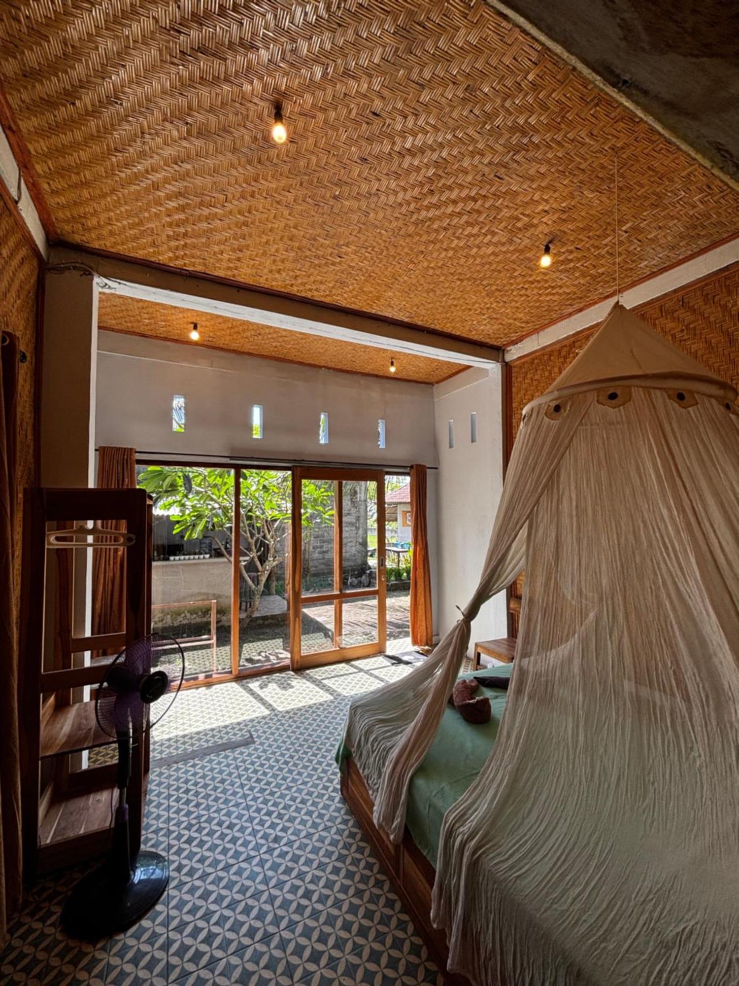 The Nyamo Surf & Stay Pulukan Eksteriør bilde