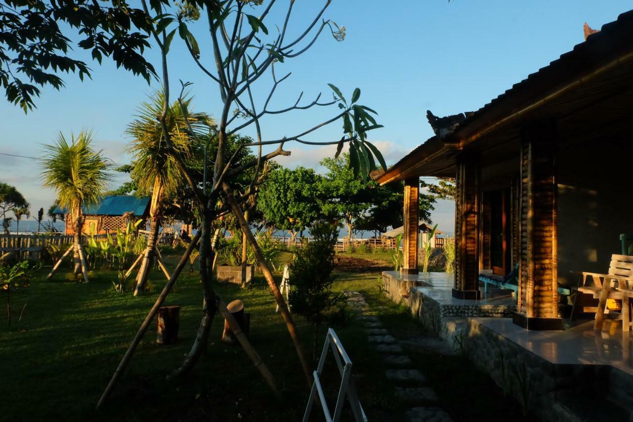 The Nyamo Surf & Stay Pulukan Eksteriør bilde